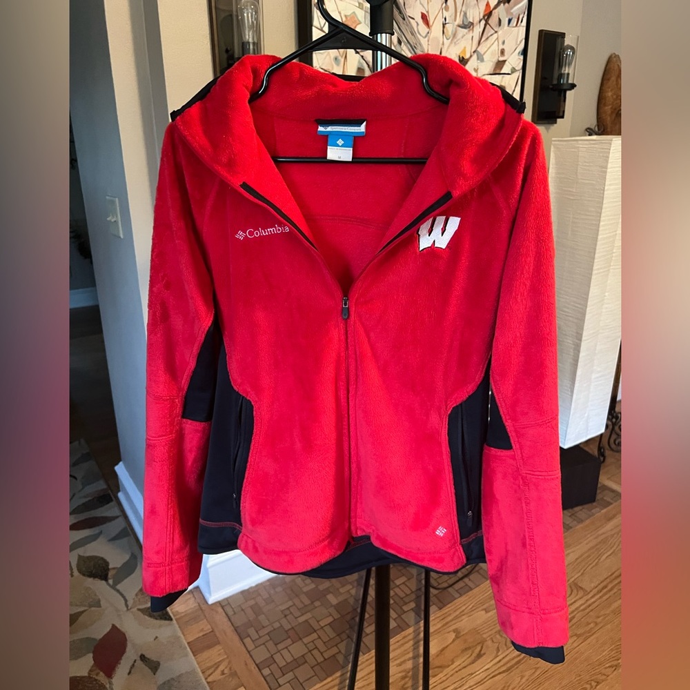 Columbia Wisconsin Badgers zip up jacket. Color Red. Size Medium.